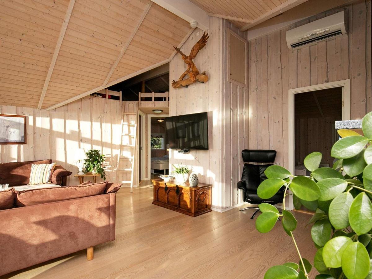 Three-Bedroom Holiday home in Rødby 38 Kramnitse Eksteriør billede