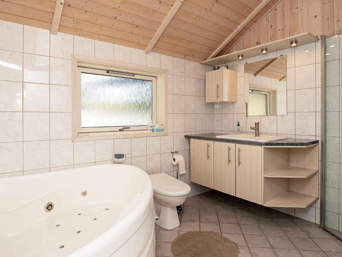 Three-Bedroom Holiday home in Rødby 38 Kramnitse Eksteriør billede